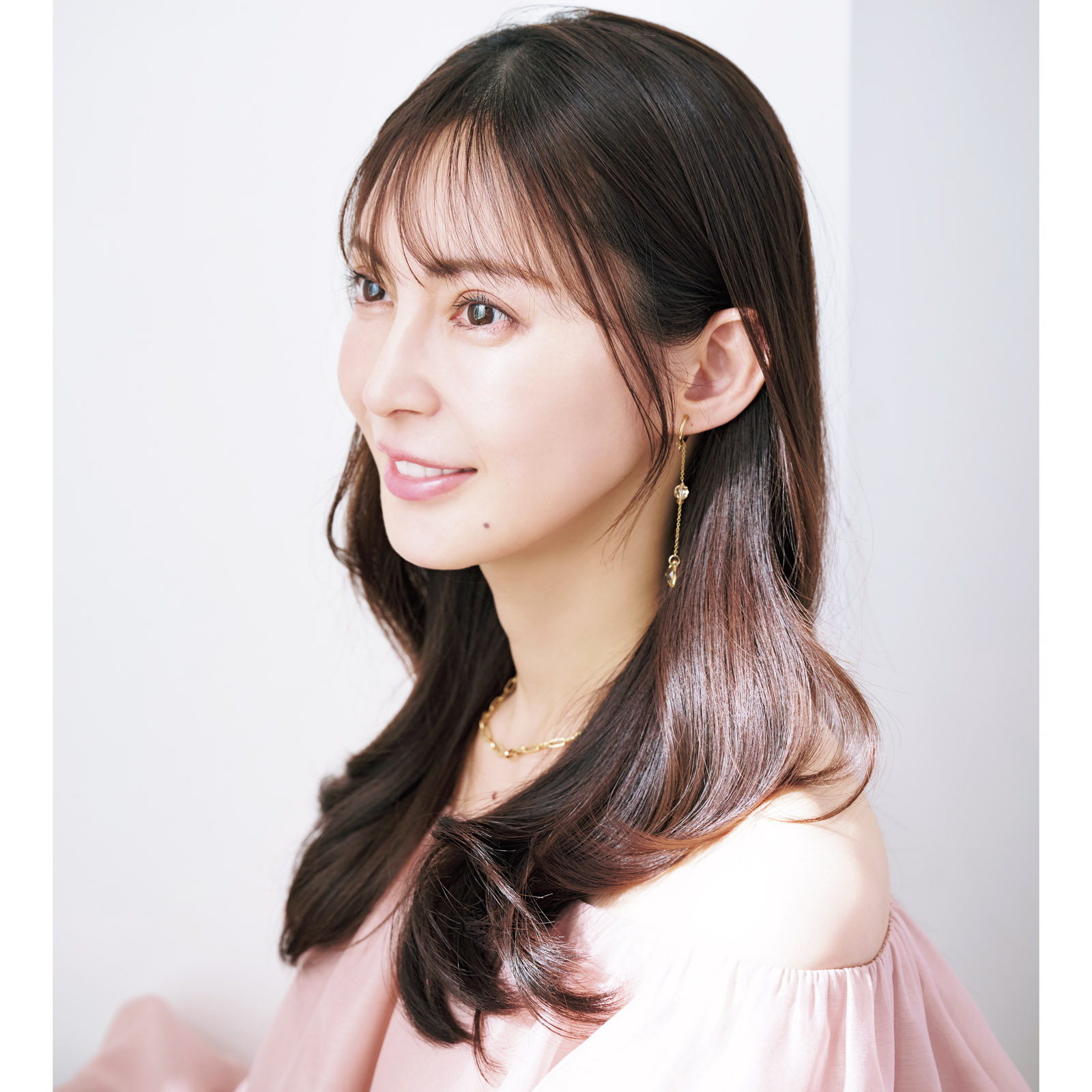 押切もえ ヘアカット前サイド