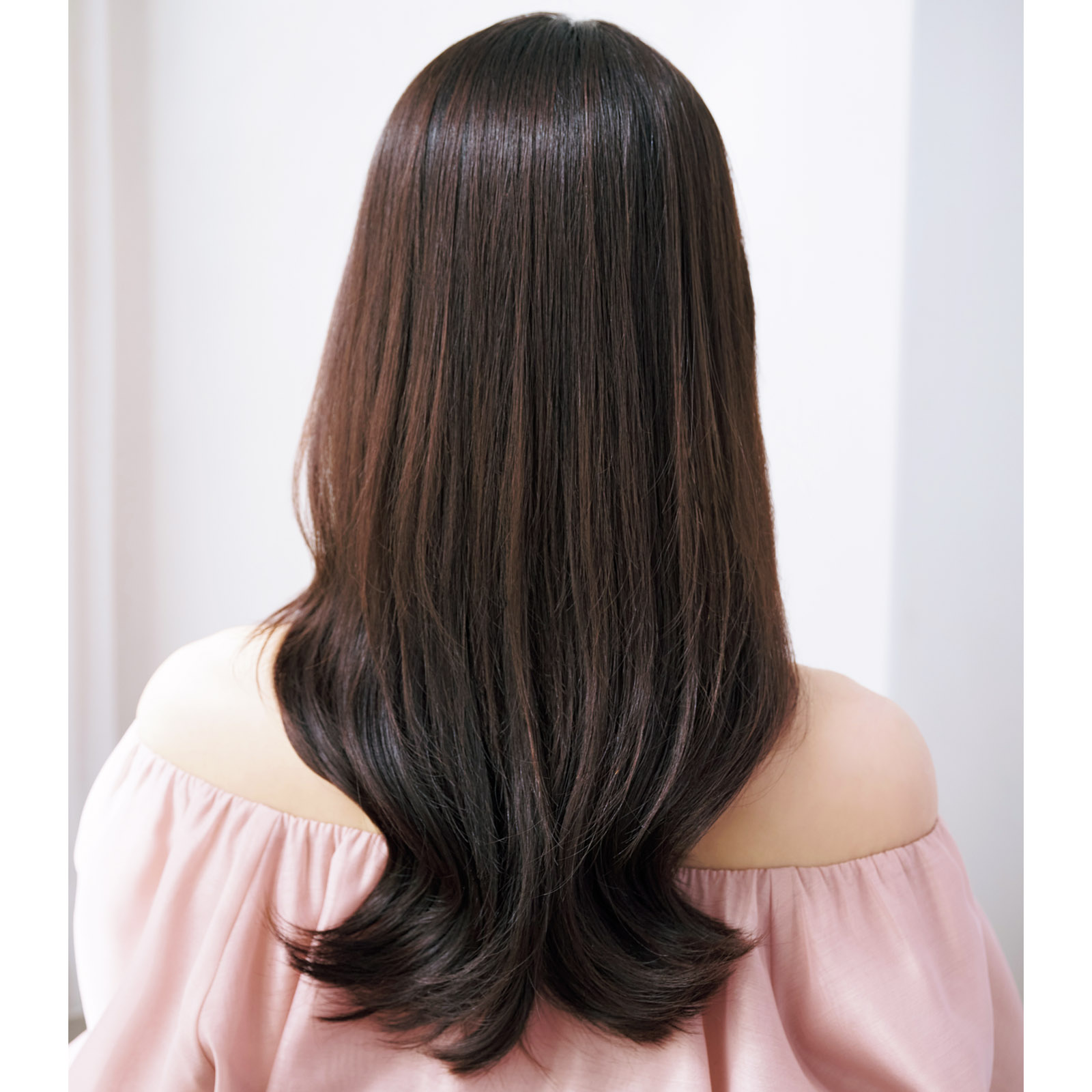 押切もえ ヘアカット前バック