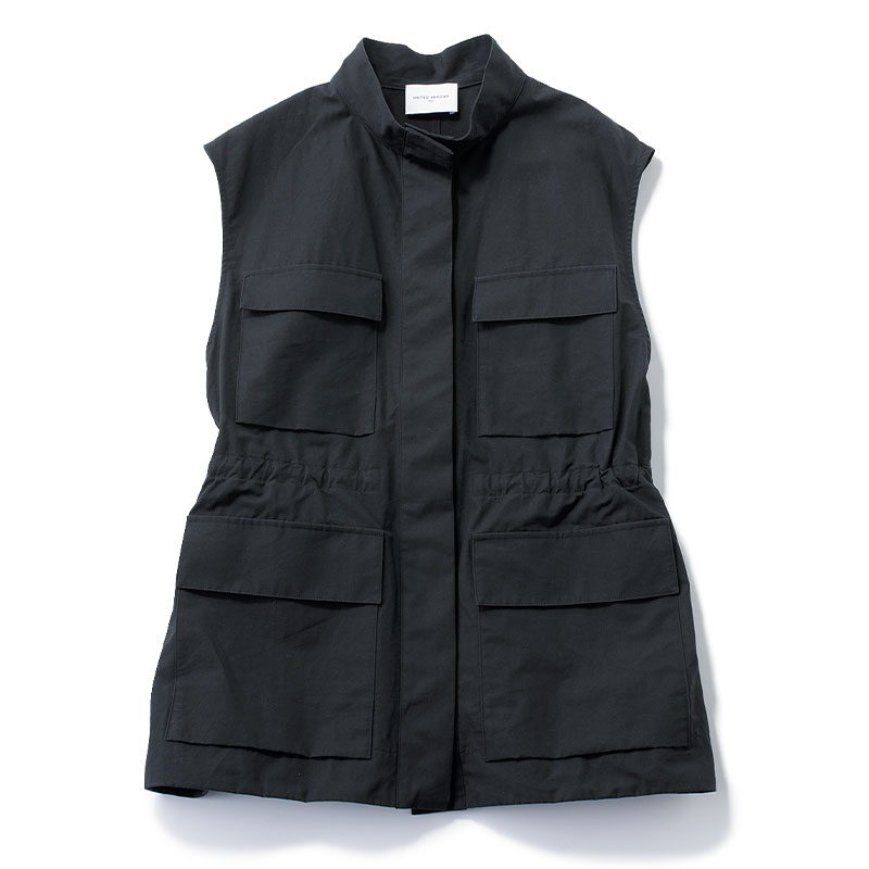 ユナイテッドアローズの黒のスタンドカラーベスト