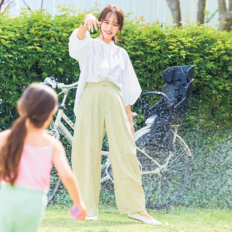 撥水・紫外線防止・接触冷感の機能性アイテムを使ったママの公園コーデ