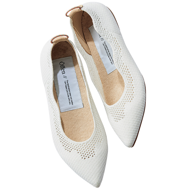 オッフェンの洗える白いニットパンプス