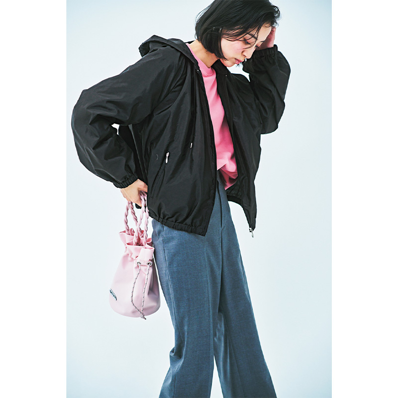 岡本あずさ,ブルゾン,黒ブルゾン,ショート丈ブルゾン,ユナイテッドアローズ,