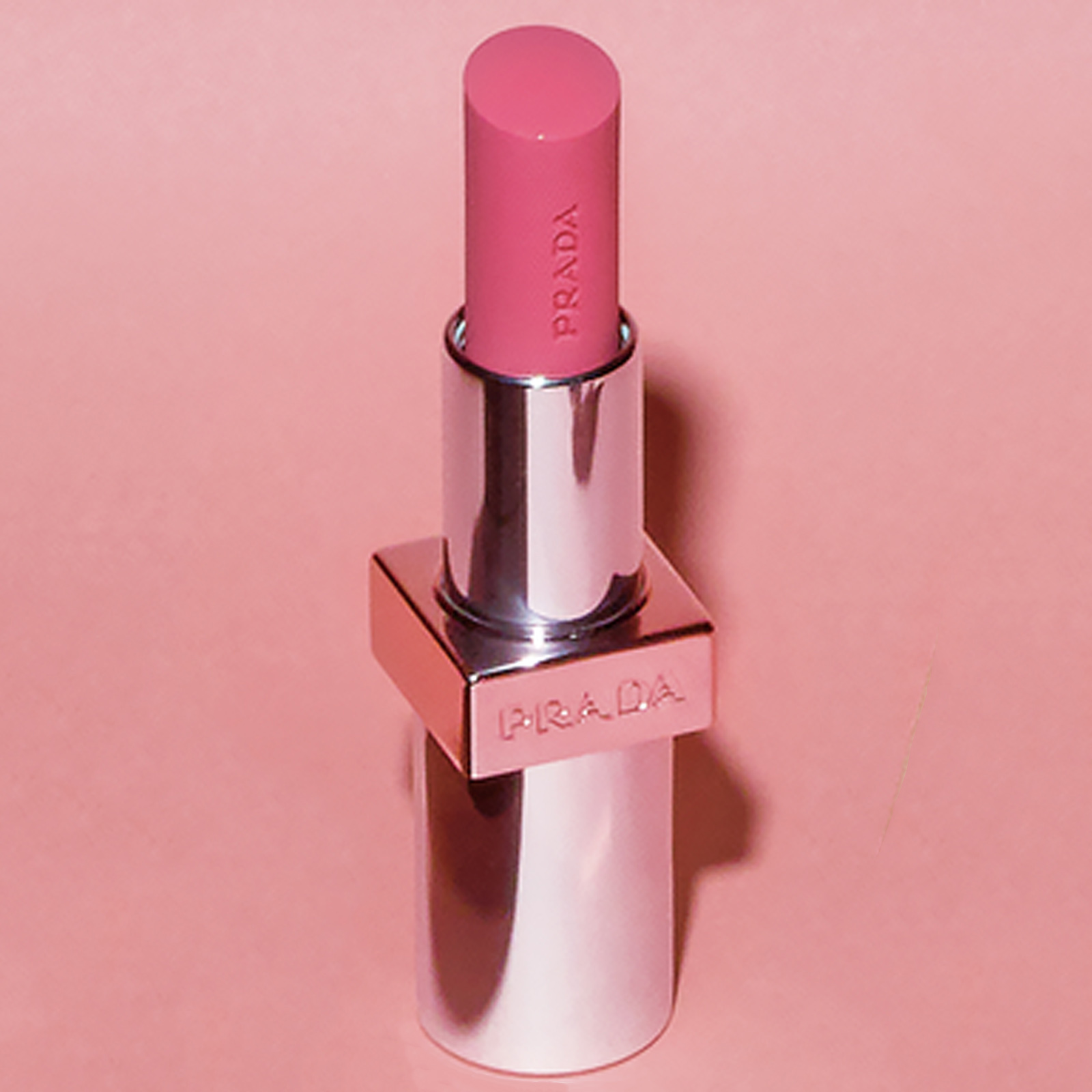 PRADA プラダ ライト グローイング リップバーム(U016ローズ)