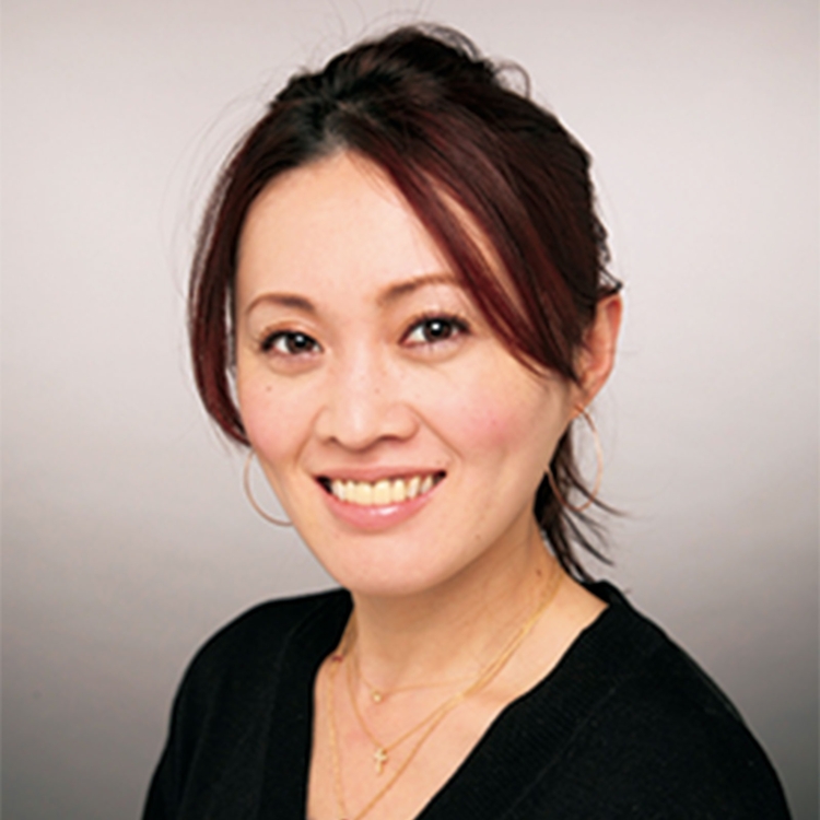 岡野瑞恵 ヘア・メイクアップアーティスト