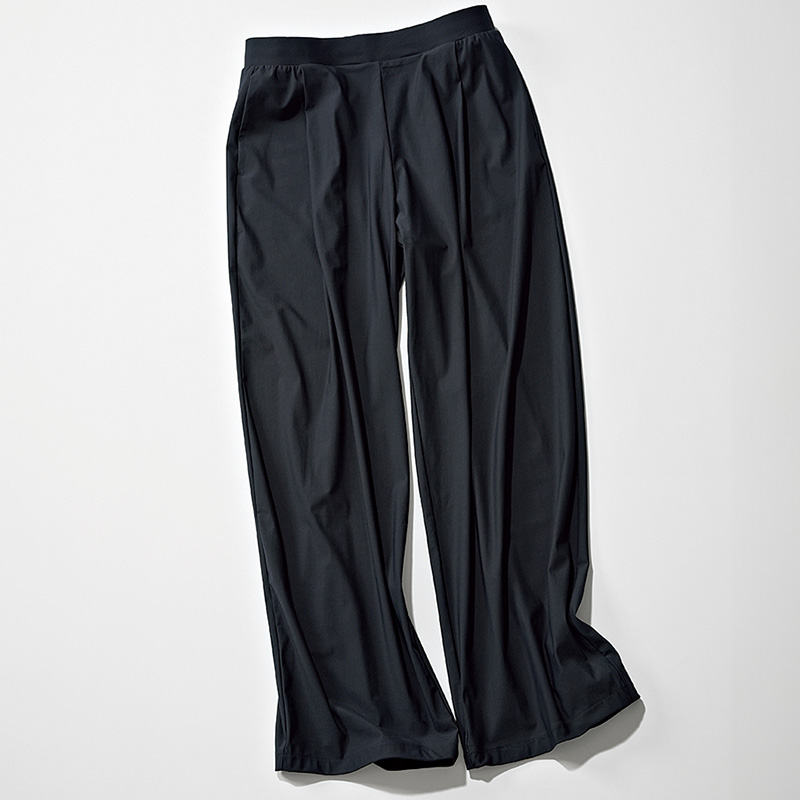 ユニクロの黒エアリズムパンツ