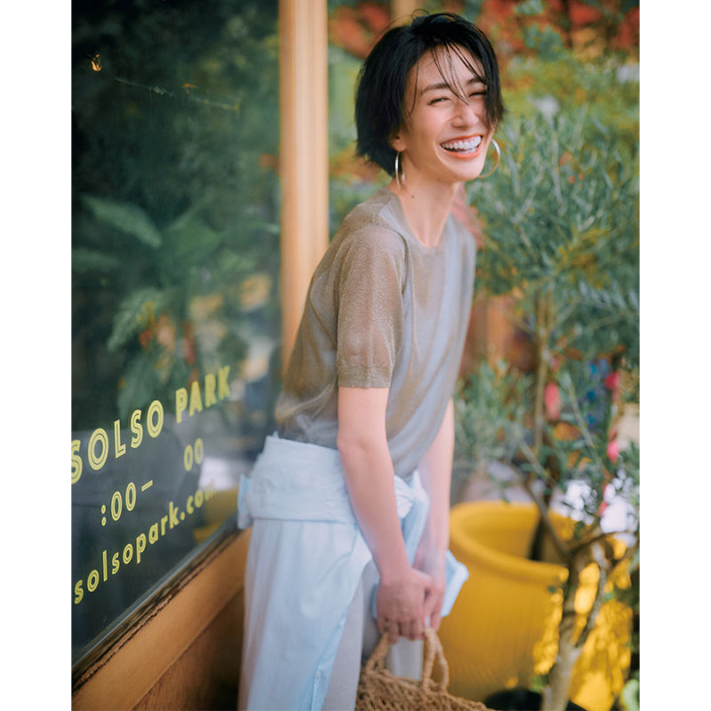 半袖ニット,ラメニット,ニットトップス,ロペ,神山まりあ