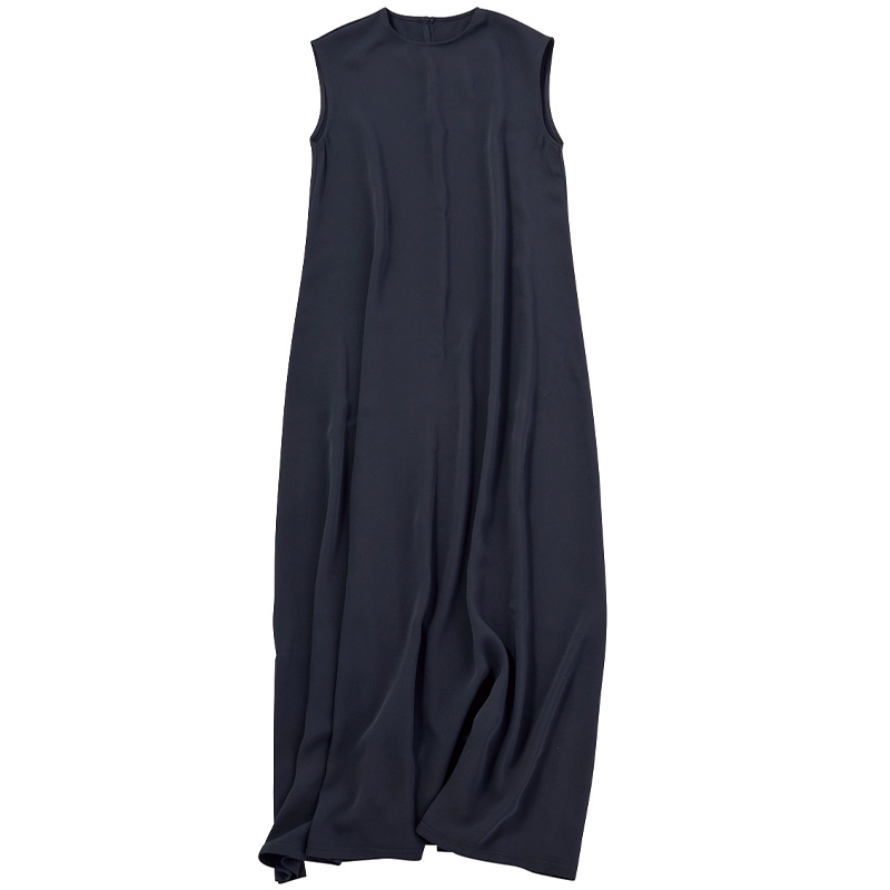 WRAYのダブルクロスサテン素材のワンピース