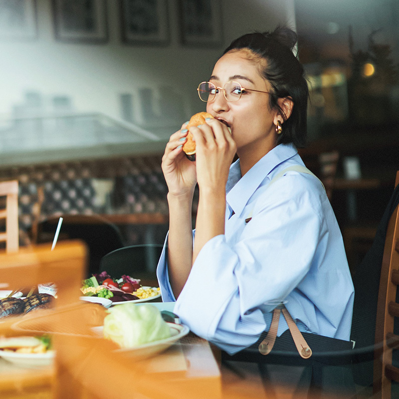 メガネコーデ,シャツコーデ,木佐貫まや