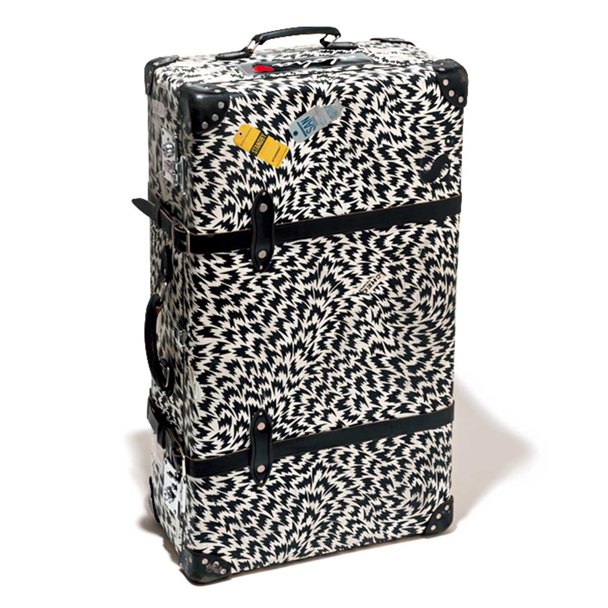 \空港でもド目立ち!限定コラボ