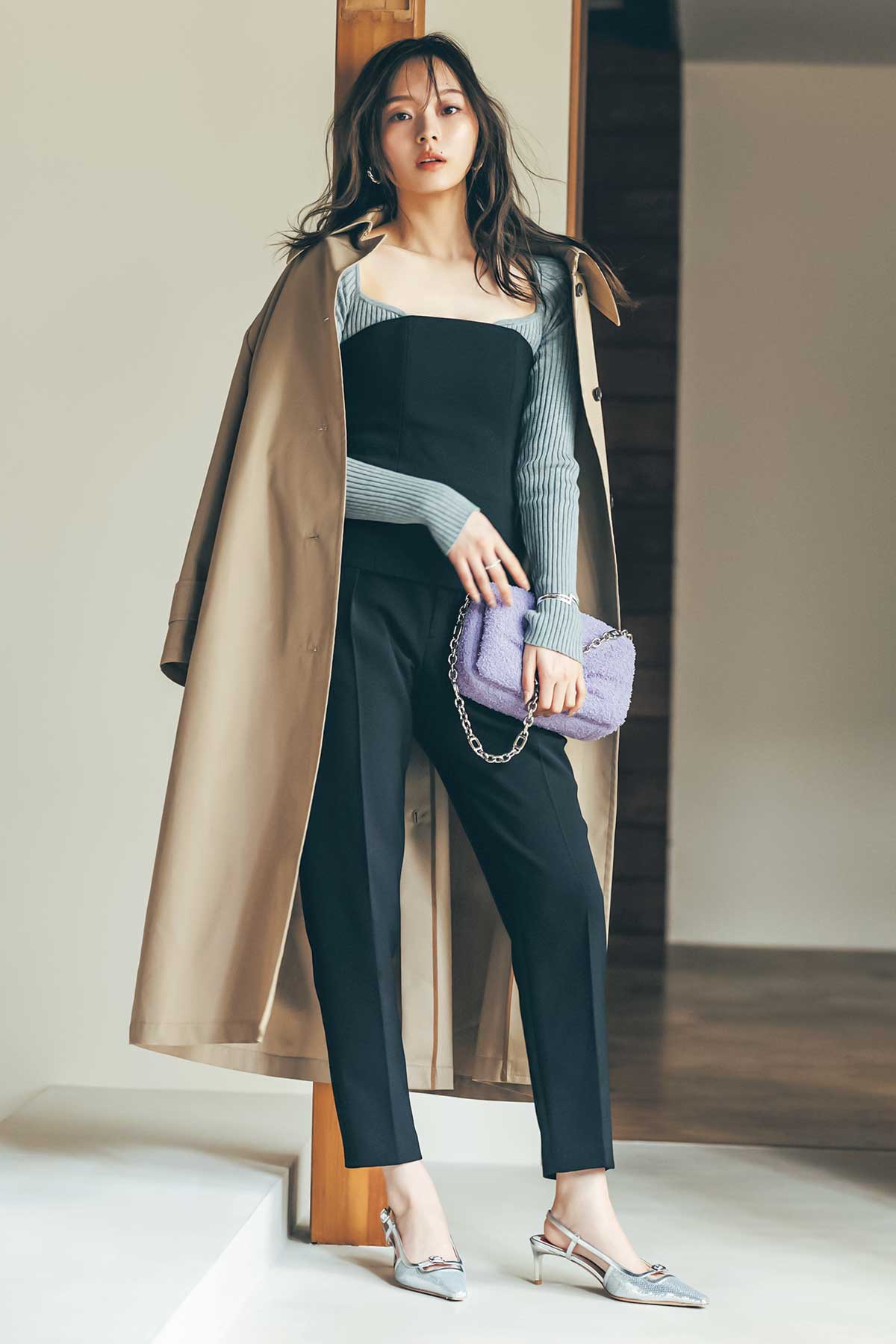 着ることで引き立つ女性の艶感を