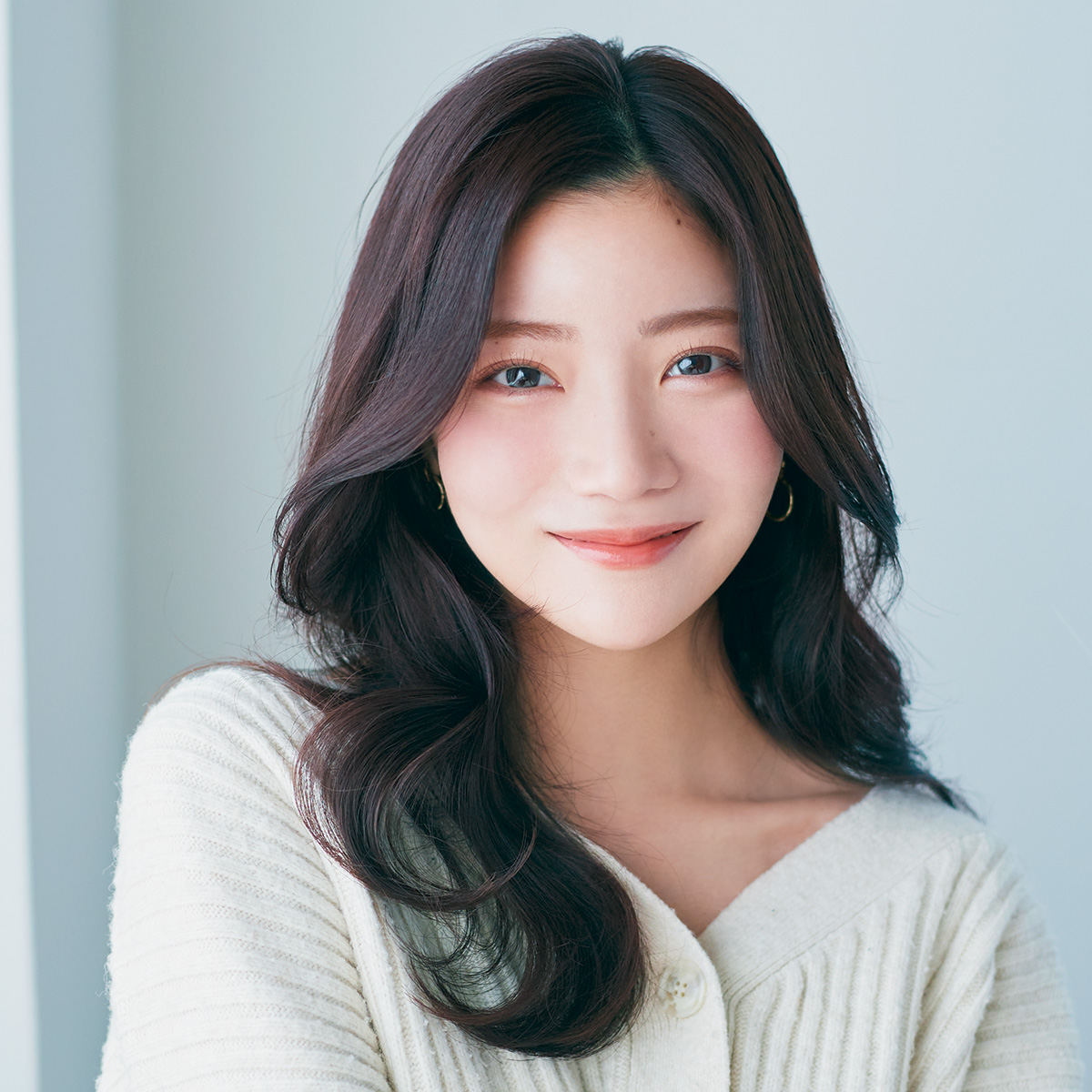 前髪ナシでも重たく見えない毛流