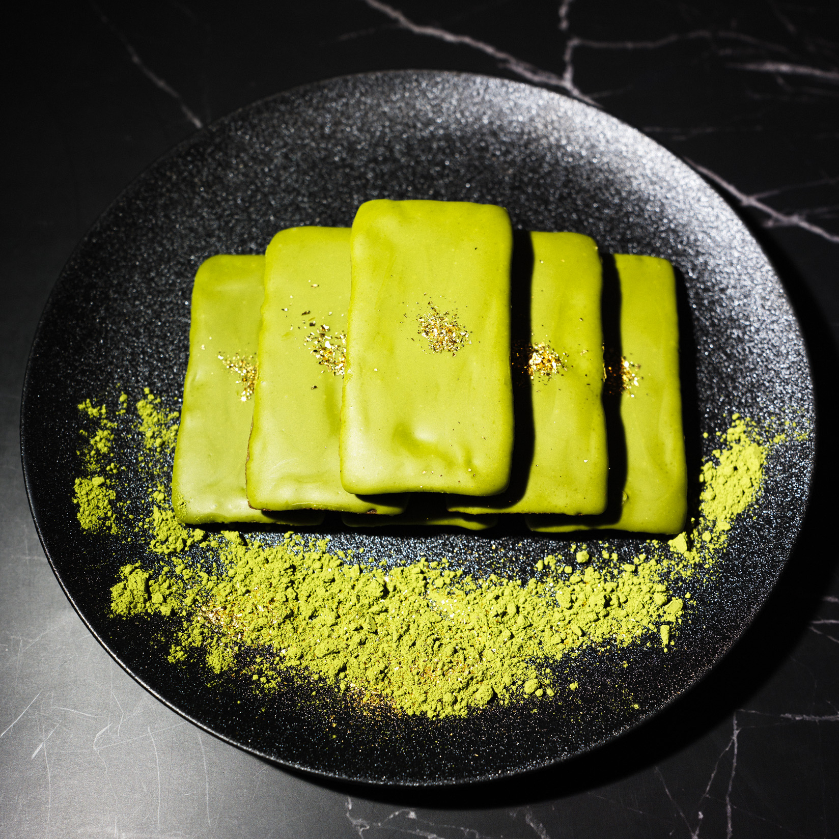 縁起物フィナンシェ