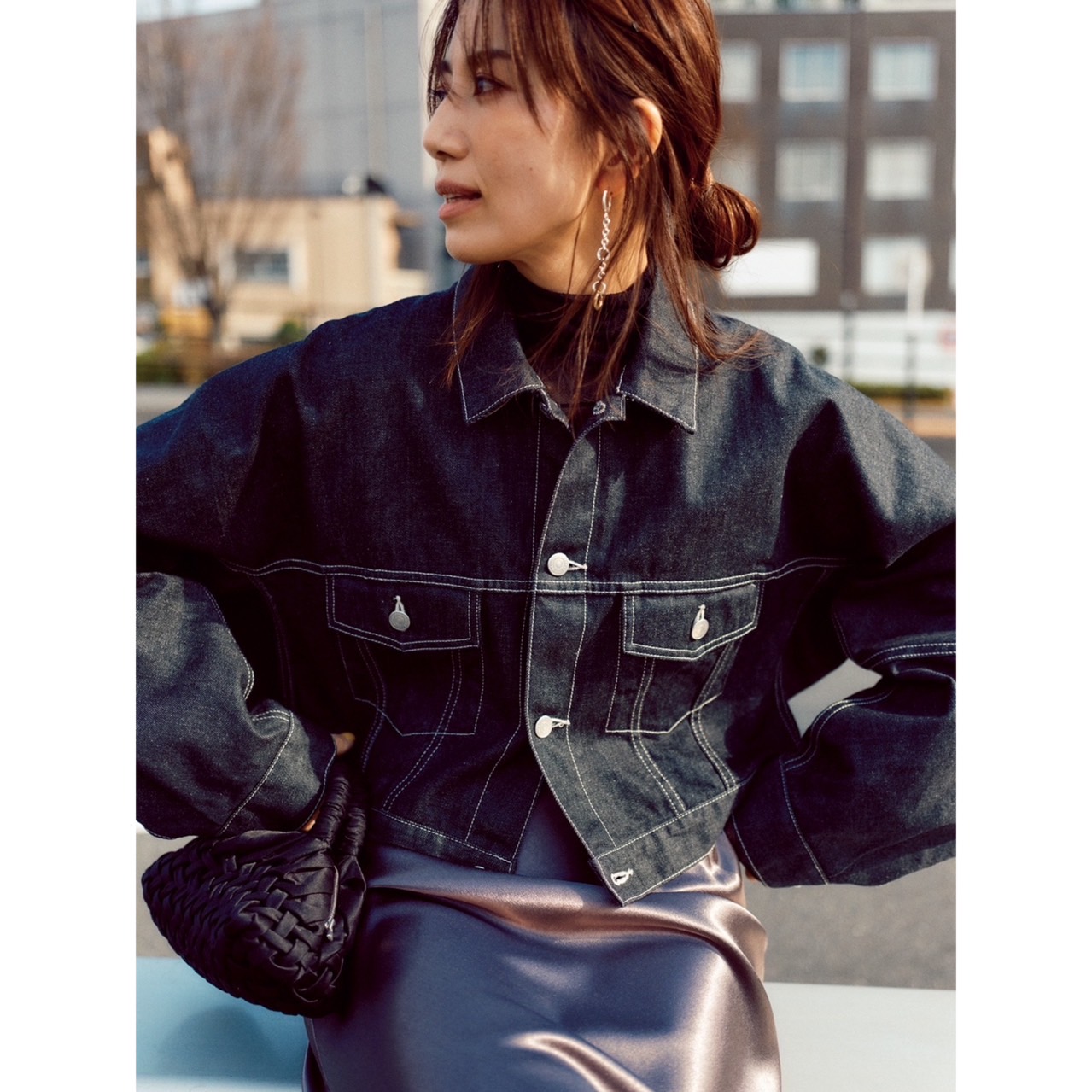 短め丈　ネイビー　デニムジャケット