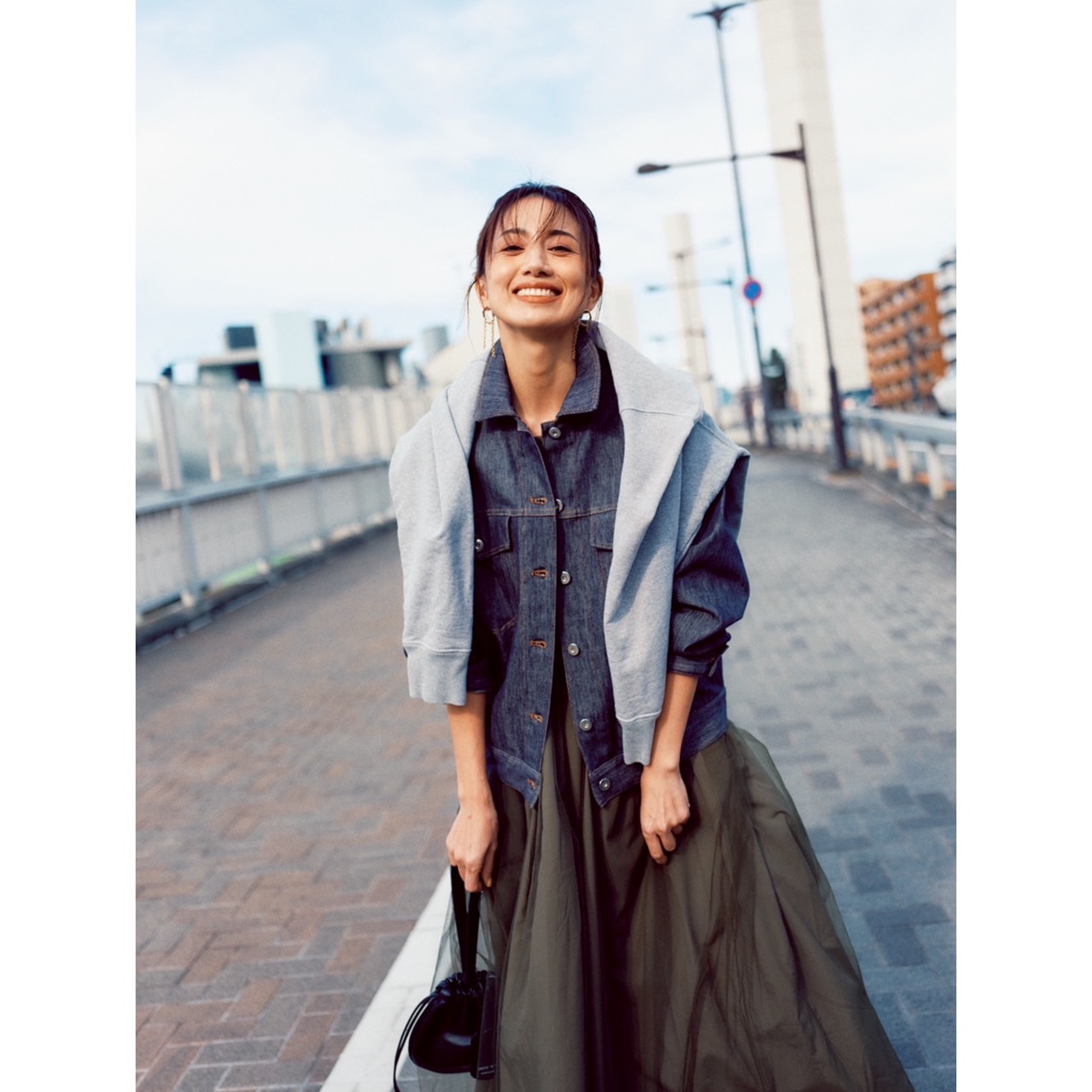 カーディガン　デニムジャケット