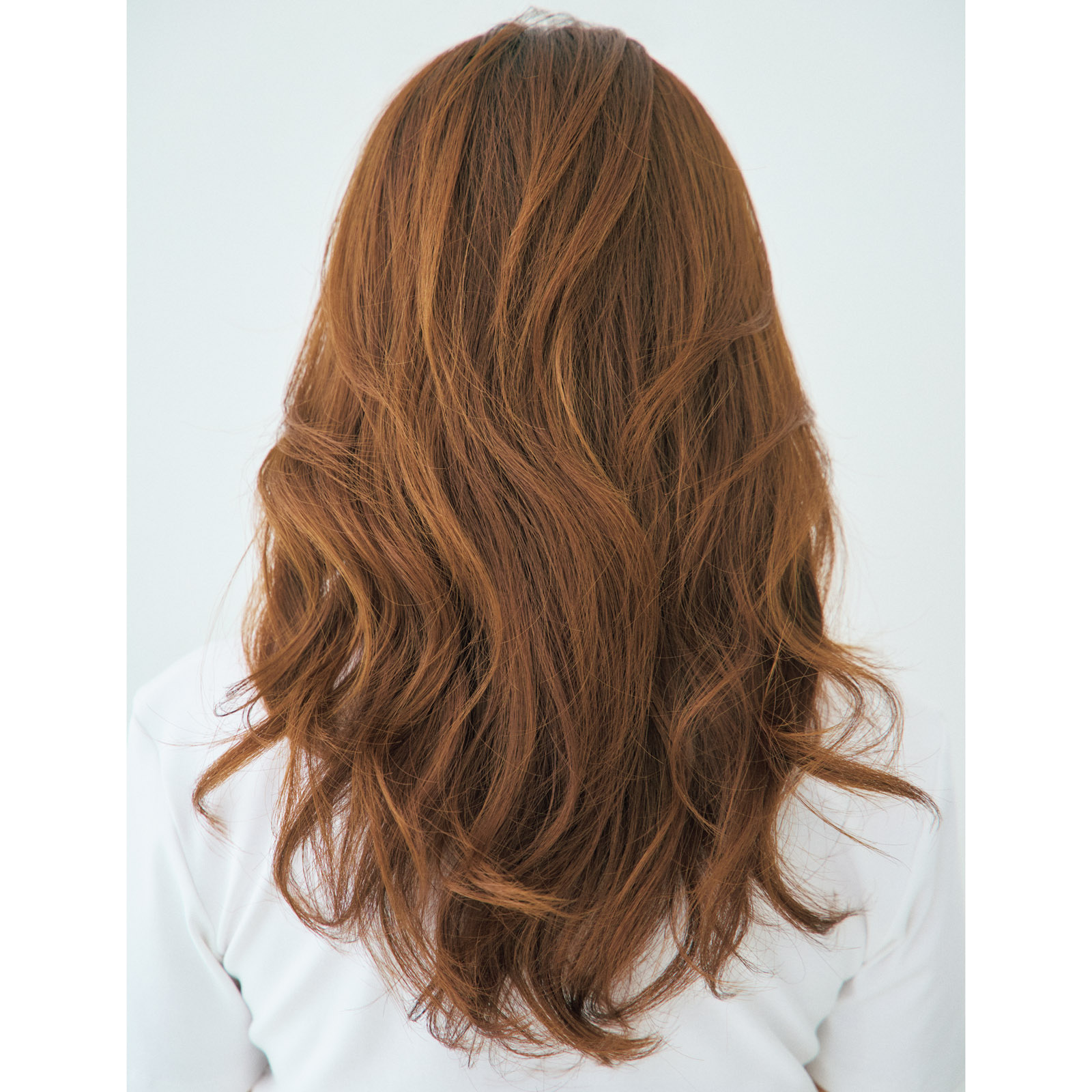 神崎恵さん巻き髪 バック