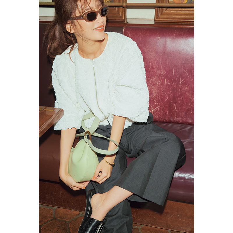 近藤千尋,白トップス,トップス,ブルゾン