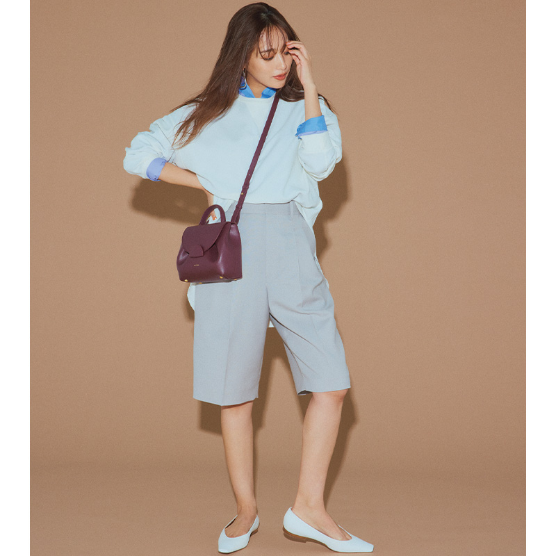 近藤千尋,白トップス,トップス,パンツコーデ